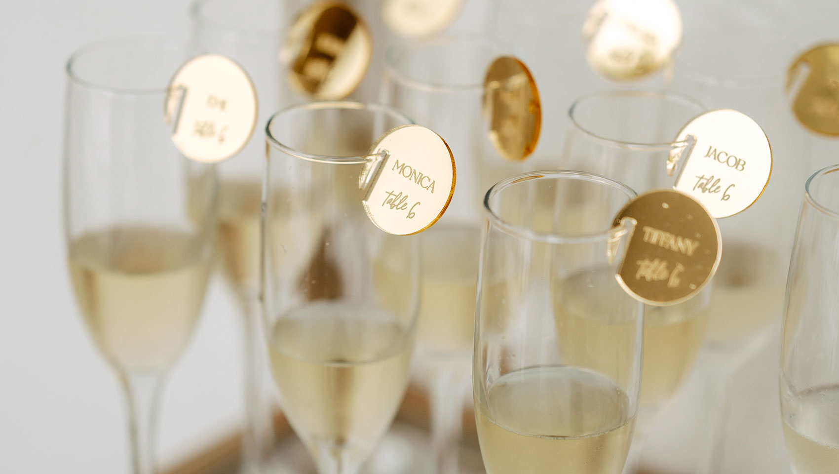Champagne with special name cards